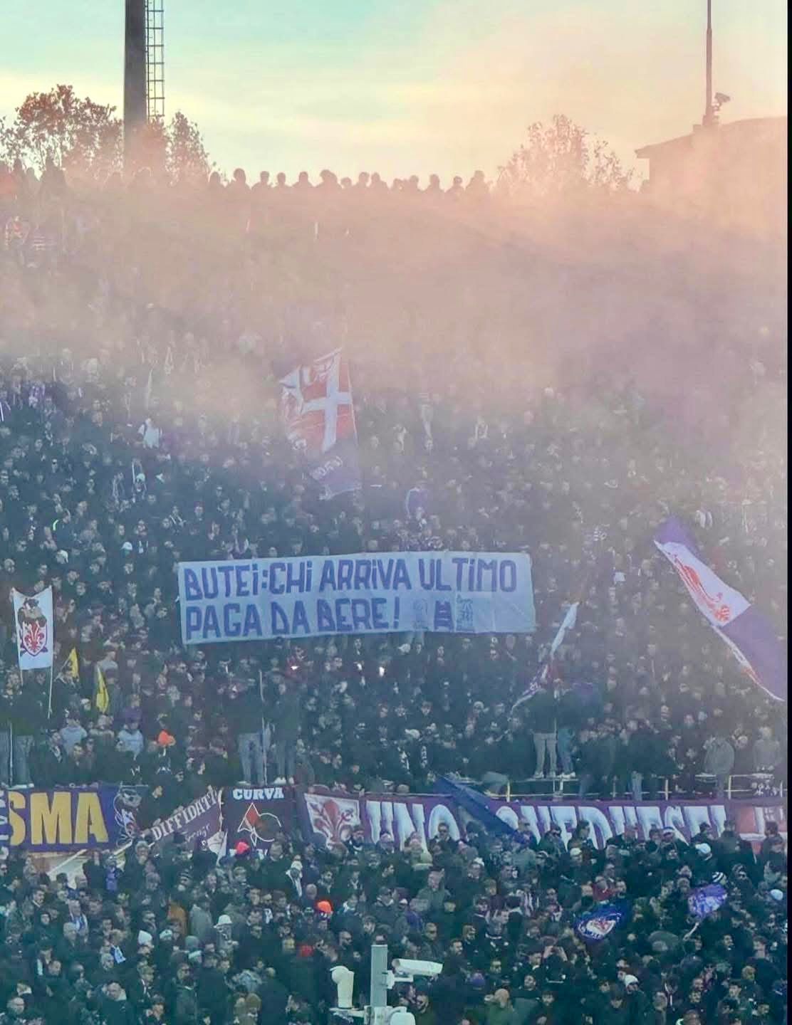 An ironic message from Fiorentina to Hellas fans: "Lads: who arrives last pays for the drinks!"